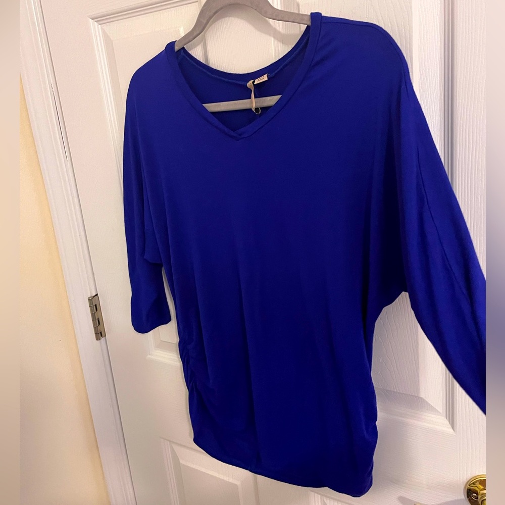 MISIA royal blue drop 3/4 sleeve shirt. Size M.